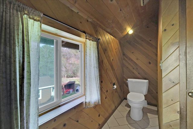 13980 Mountain House Rd, Nevada City, CA 95959