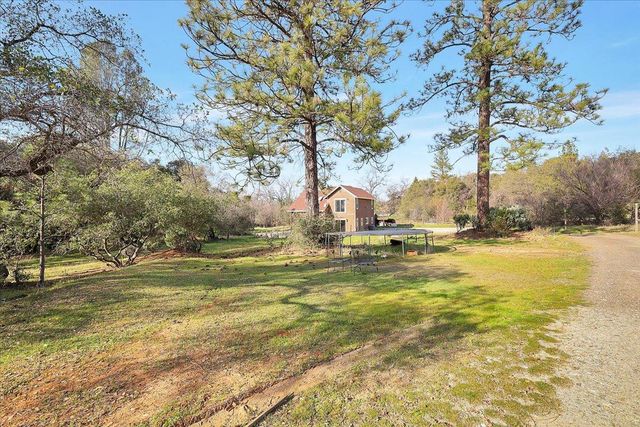 13980 Mountain House Rd, Nevada City, CA 95959