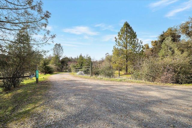 13980 Mountain House Rd, Nevada City, CA 95959
