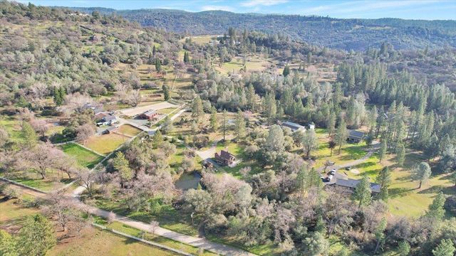 13980 Mountain House Rd, Nevada City, CA 95959