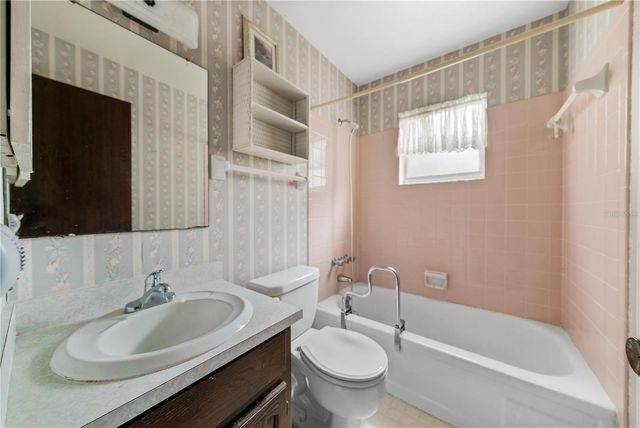 1548 FOXRIDGE RUN SW, Winter Haven, FL 33880