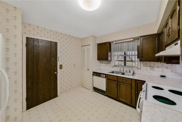 1548 FOXRIDGE RUN SW, Winter Haven, FL 33880