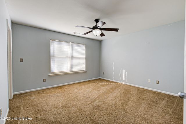 6106 Dewitt Dr, Louisville, KY 40258