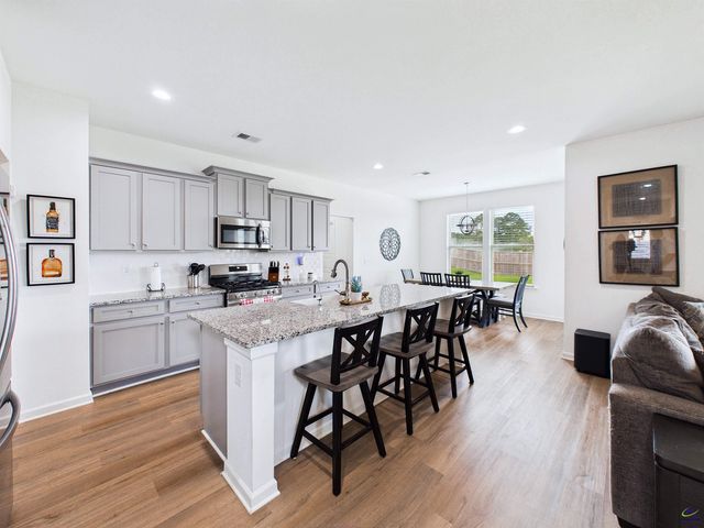 300 David's Place Drive, Warner Robins, GA 31088