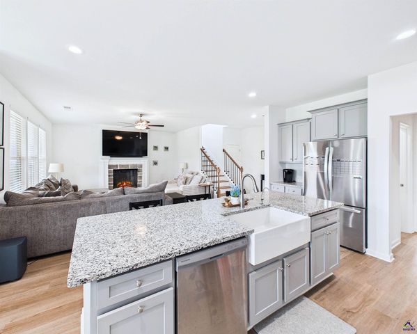300 David's Place Drive, Warner Robins, GA 31088