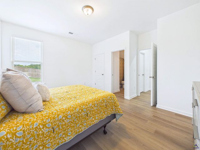 300 David's Place Drive, Warner Robins, GA 31088