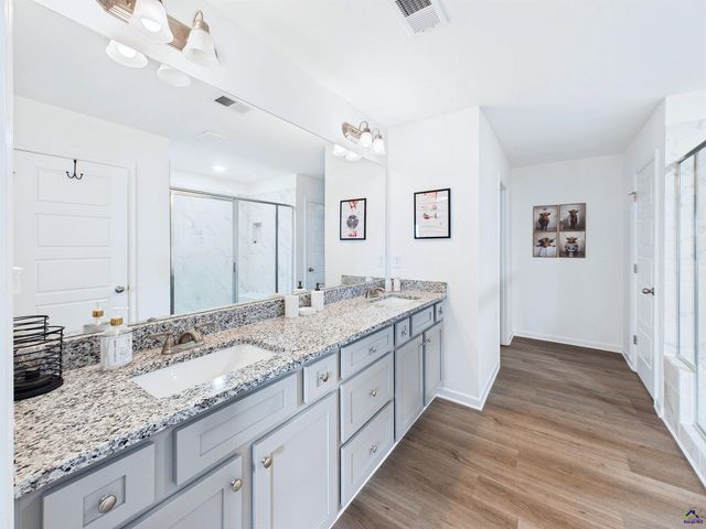 300 David's Place Drive, Warner Robins, GA 31088