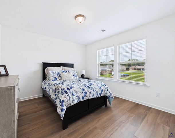 300 David's Place Drive, Warner Robins, GA 31088