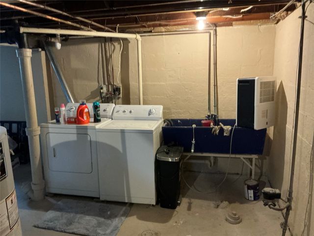 1148 W 40TH Street, Erie, PA 16509