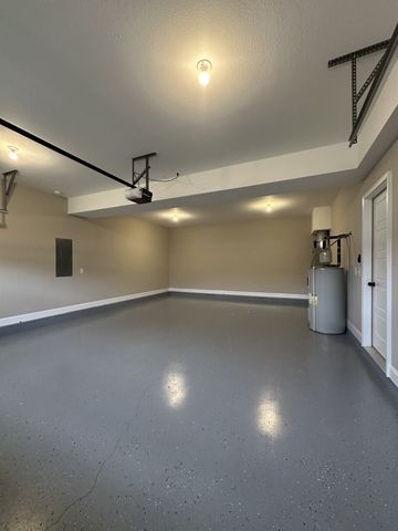 772 Lillian Grace Dr, Clarksville, TN 37043