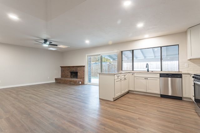 5220 Pruitt Drive, The Colony, TX 75056