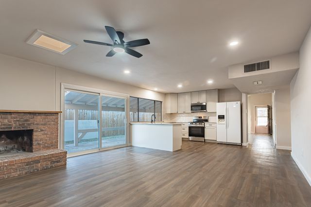 5220 Pruitt Drive, The Colony, TX 75056