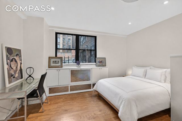 330 3rd Ave Apt 1K, New York City, NY 10010