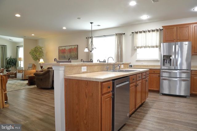 663 THOREAU DR, Mount Joy, PA 17552