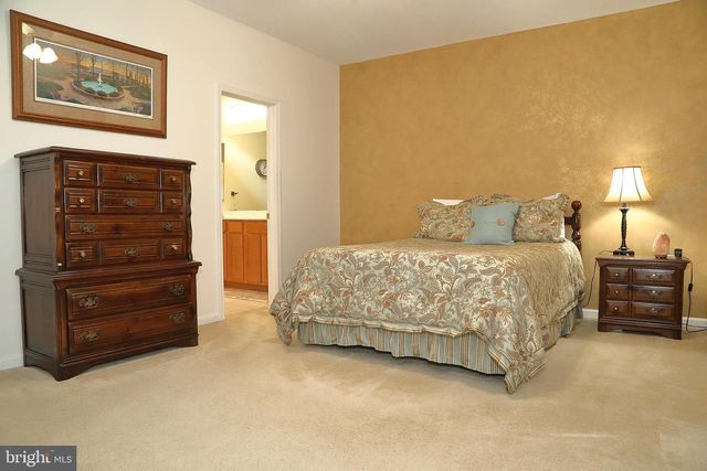 663 THOREAU DR, Mount Joy, PA 17552
