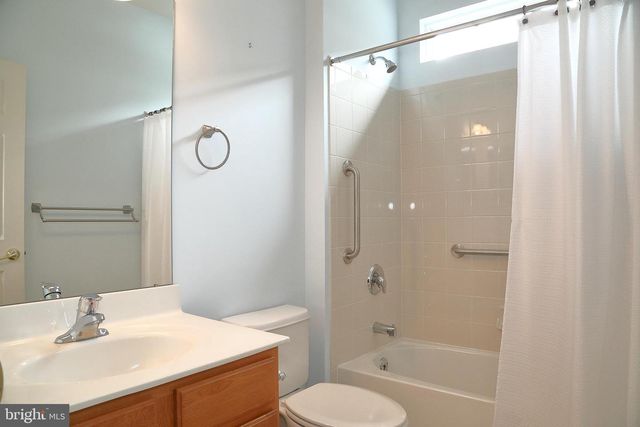 663 THOREAU DR, Mount Joy, PA 17552