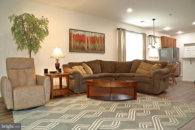 663 THOREAU DR, Mount Joy, PA 17552