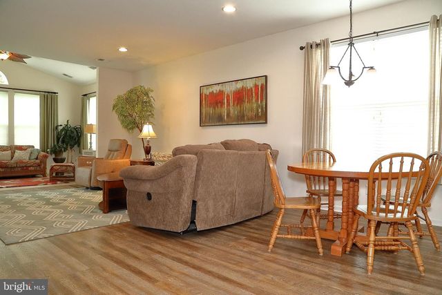 663 THOREAU DR, Mount Joy, PA 17552
