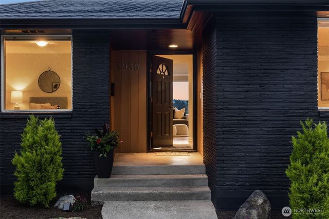5930 Wilson Avenue S, Seattle, WA 98118