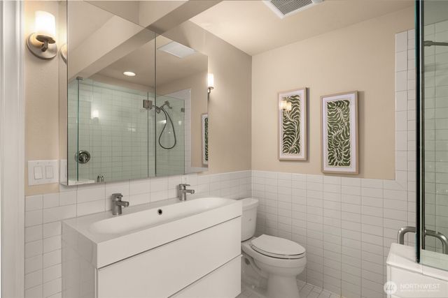 5930 Wilson Avenue S, Seattle, WA 98118