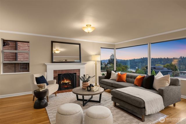 5930 Wilson Avenue S, Seattle, WA 98118