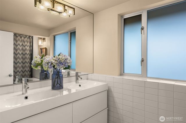 5930 Wilson Avenue S, Seattle, WA 98118