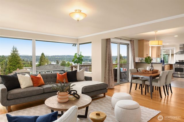 5930 Wilson Avenue S, Seattle, WA 98118