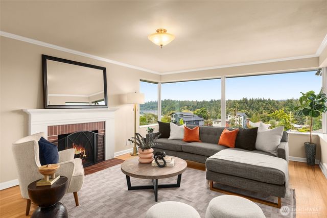 5930 Wilson Avenue S, Seattle, WA 98118
