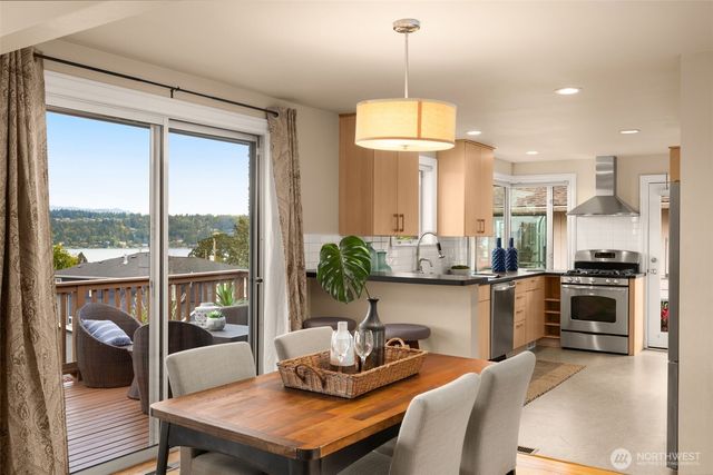 5930 Wilson Avenue S, Seattle, WA 98118
