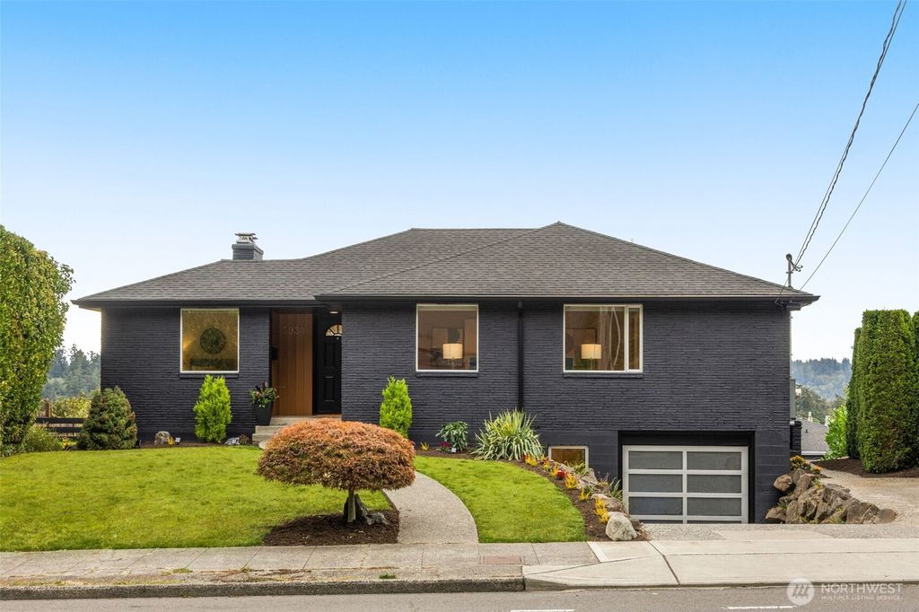 5930 Wilson Avenue S, Seattle, WA 98118