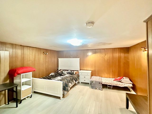 901 S Westgate Road, Des Plaines, IL 60016