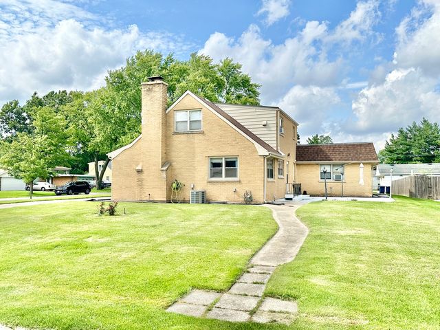901 S Westgate Road, Des Plaines, IL 60016