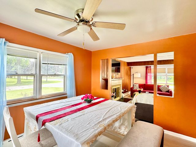 901 S Westgate Road, Des Plaines, IL 60016
