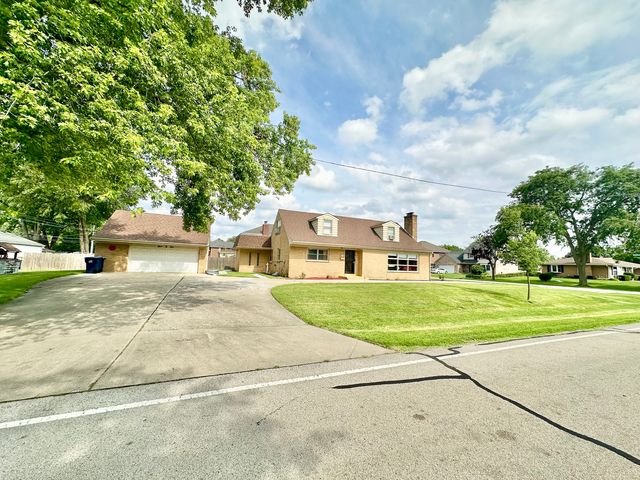 901 S Westgate Road, Des Plaines, IL 60016
