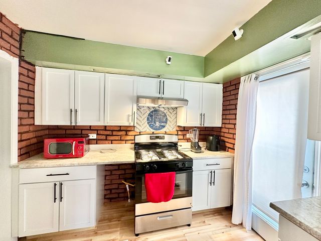 901 S Westgate Road, Des Plaines, IL 60016