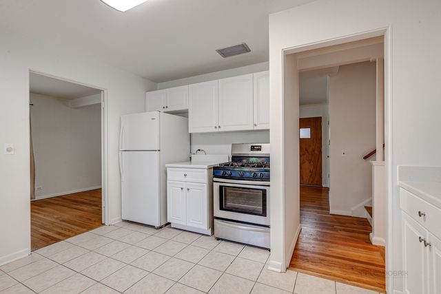 370 MADISON Avenue, Glencoe, IL 60022