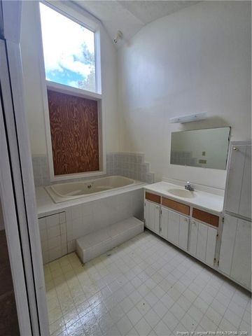 5076 Sanderosa Rd Road, Fayetteville, NC 28312