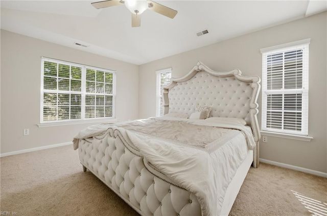 5325 Brinsley LN, Virginia Beach, VA 23455