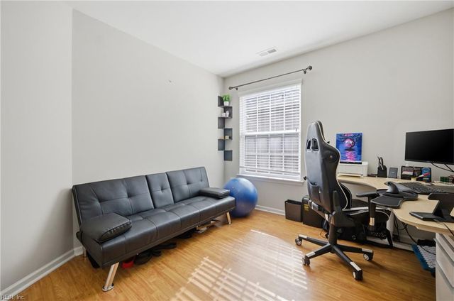 5325 Brinsley LN, Virginia Beach, VA 23455