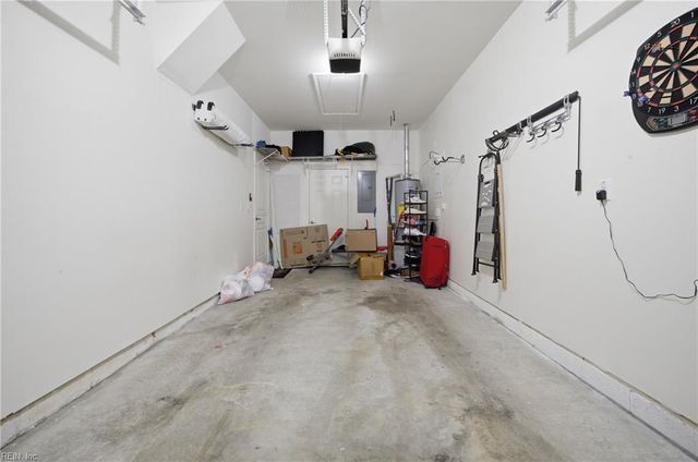 5325 Brinsley LN, Virginia Beach, VA 23455