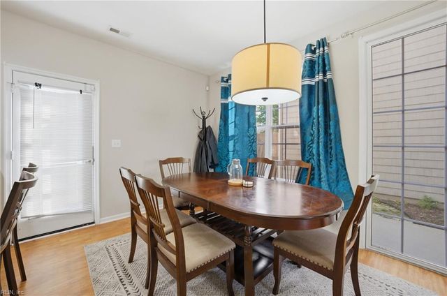 5325 Brinsley LN, Virginia Beach, VA 23455