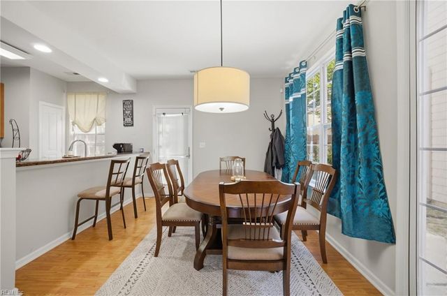 5325 Brinsley LN, Virginia Beach, VA 23455