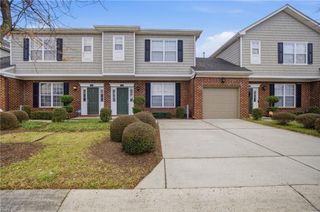 5325 Brinsley LN, Virginia Beach, VA 23455
