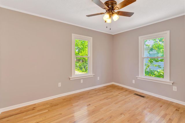 37 Myrtle Avenue, Chattanooga, TN 37419