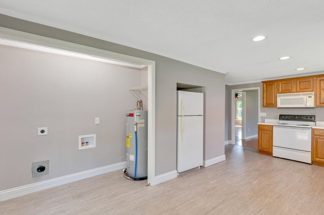 37 Myrtle Avenue, Chattanooga, TN 37419