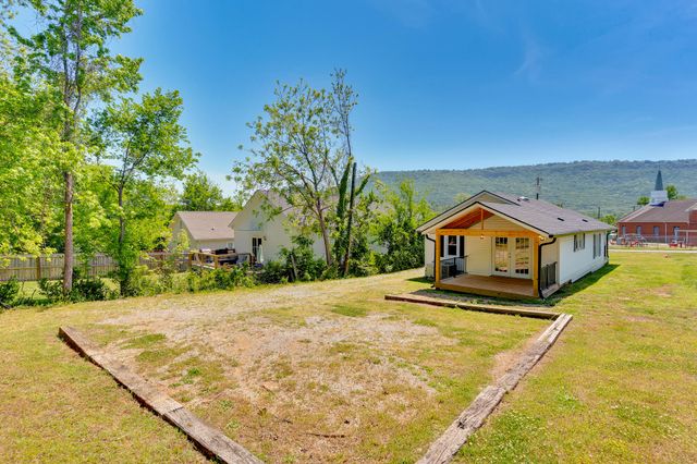 37 Myrtle Avenue, Chattanooga, TN 37419