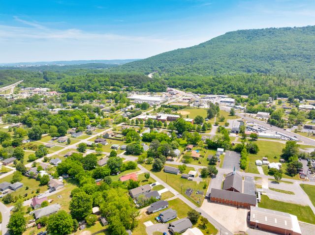37 Myrtle Avenue, Chattanooga, TN 37419