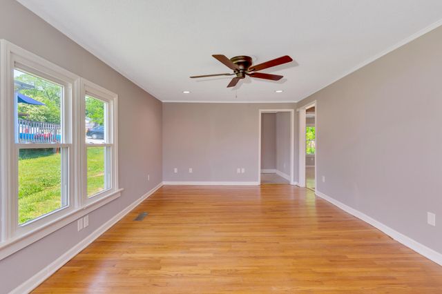 37 Myrtle Avenue, Chattanooga, TN 37419