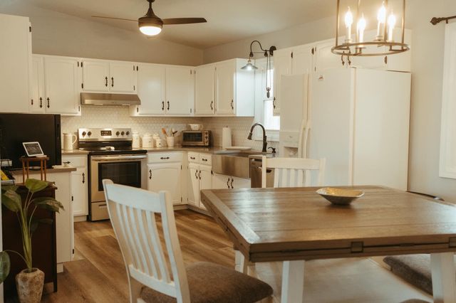 60 Montego Drive, Kimberling City, MO 65686