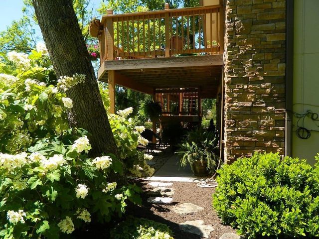 60 Montego Drive, Kimberling City, MO 65686